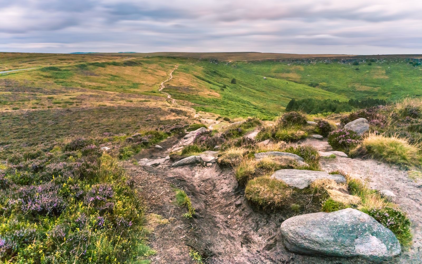 Stanage Edge in the Peak District near Sheffield